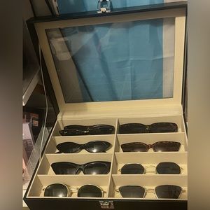 Sunglasses Black Display Case